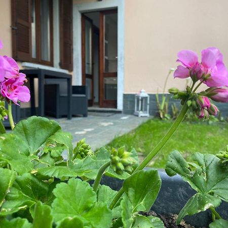 Peonia Apartment - Appartamento Vista Lago 勒泽诺 外观 照片