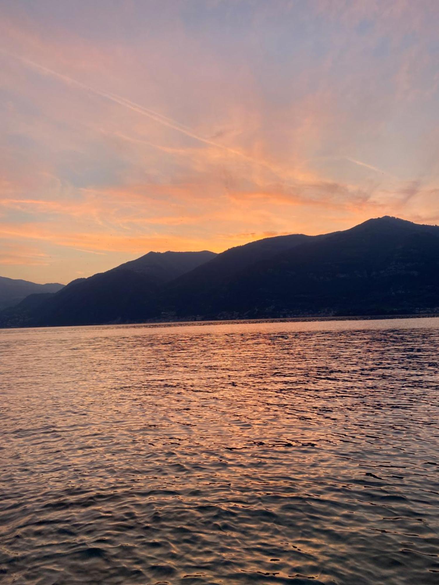 Peonia Apartment - Appartamento Vista Lago 勒泽诺 外观 照片