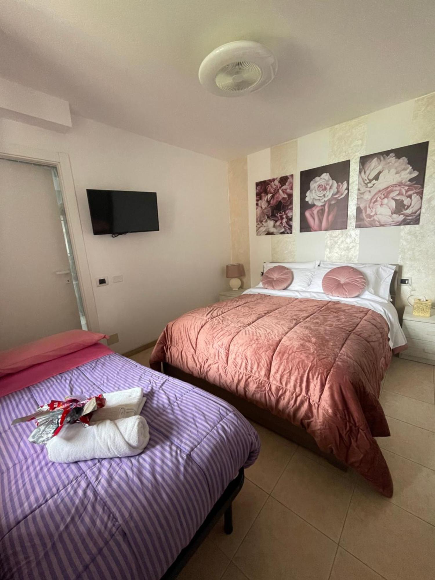 Peonia Apartment - Appartamento Vista Lago 勒泽诺 客房 照片